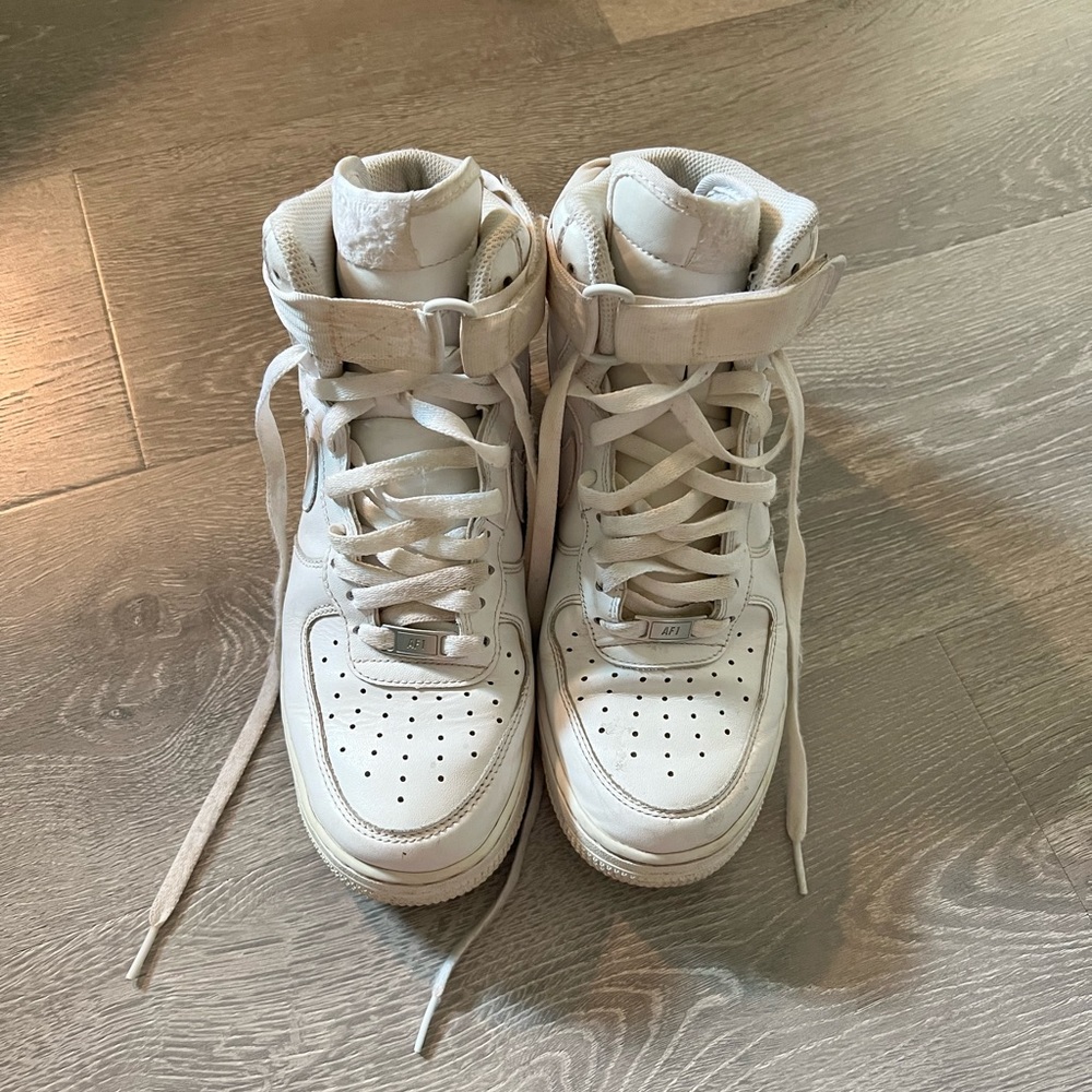 Nike Air Force 1s High Top